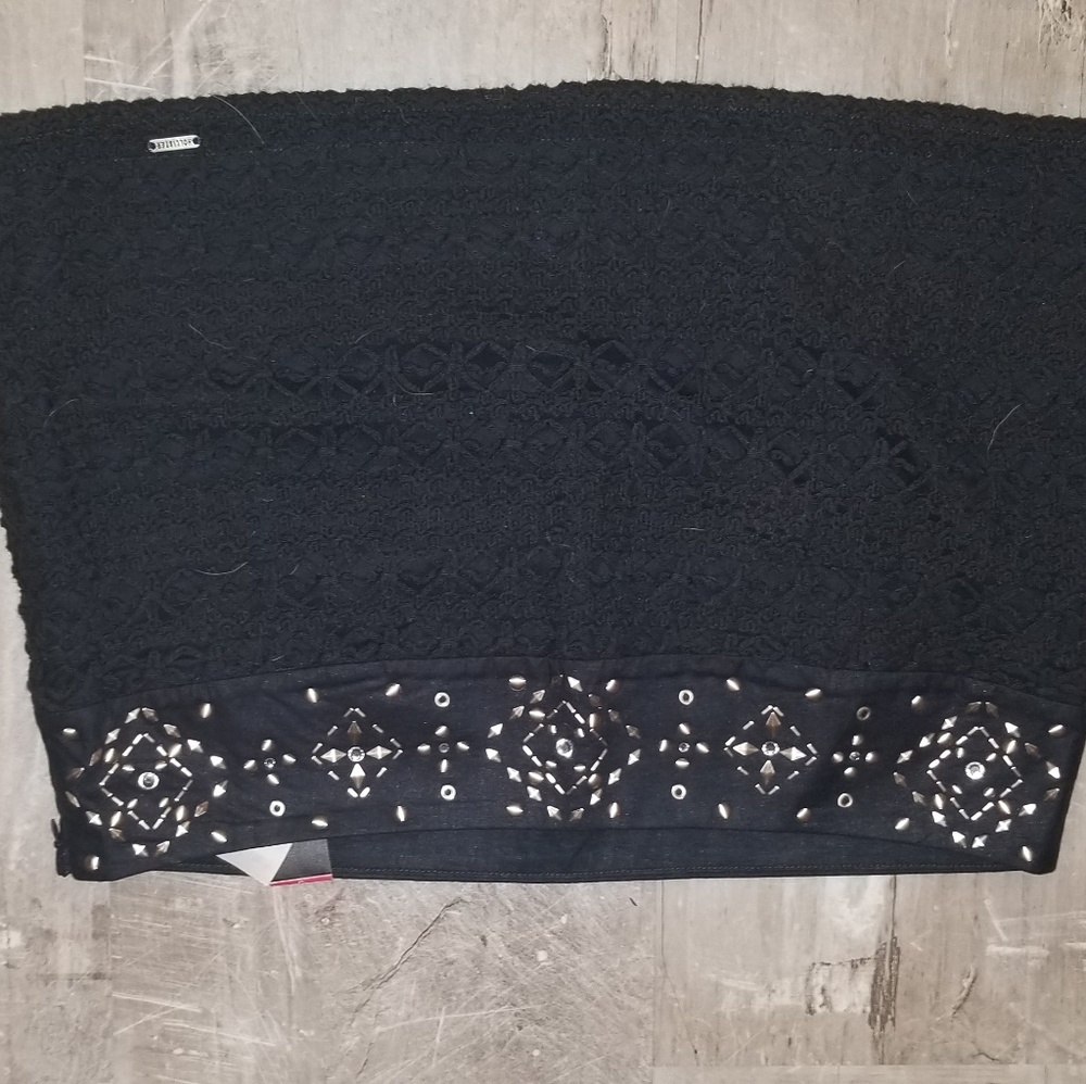 Hollister black mini skirt